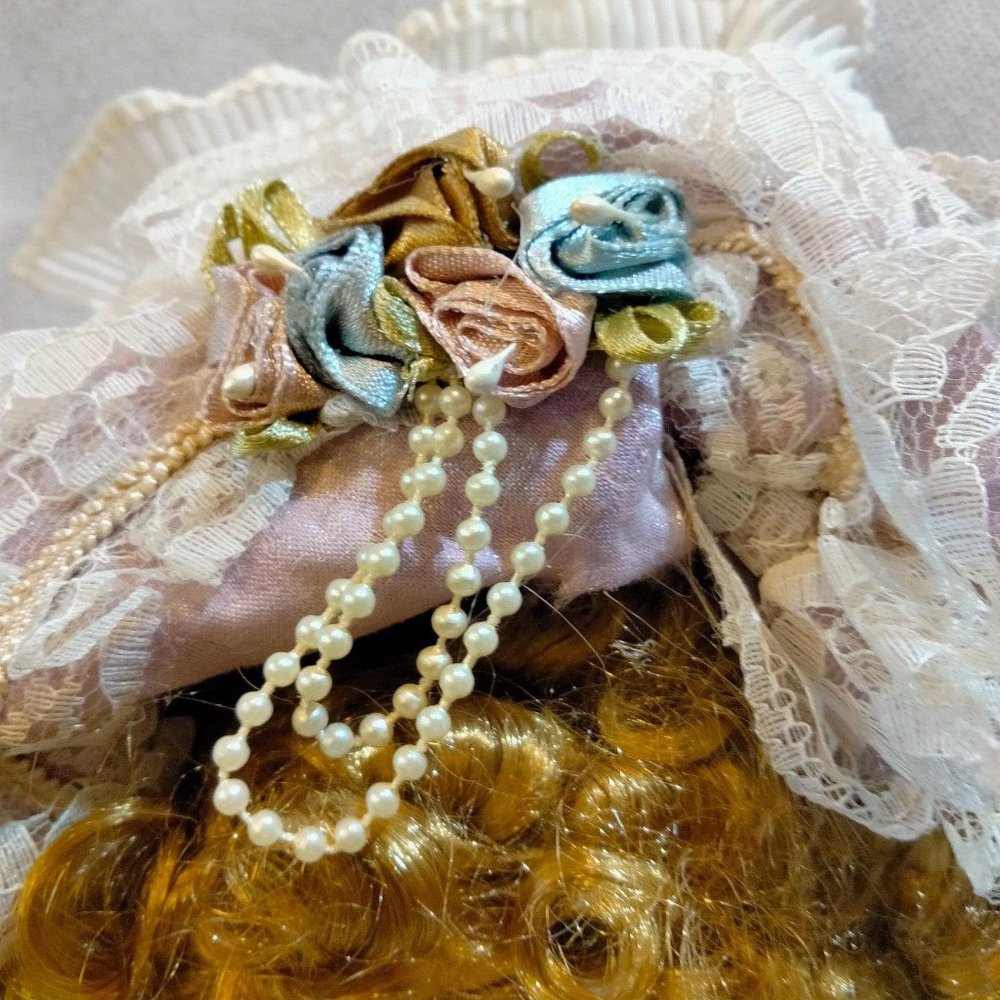 Vintage Duck House Heirloom Porcelain Doll - Picture 2 of 9